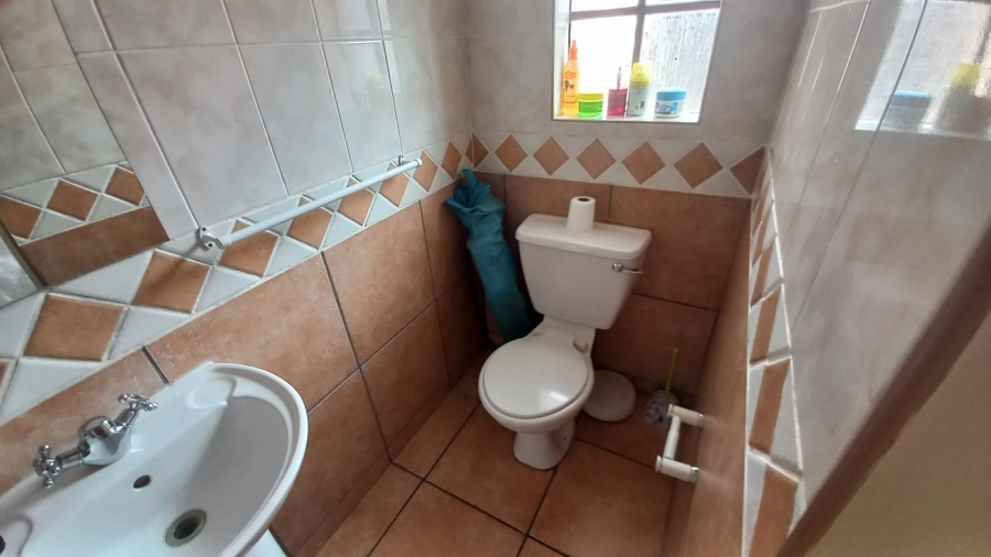 1 Bedroom Property for Sale in Die Bult North West